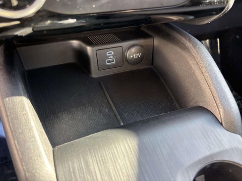 Certified 2022 Ford Escape SE image 25