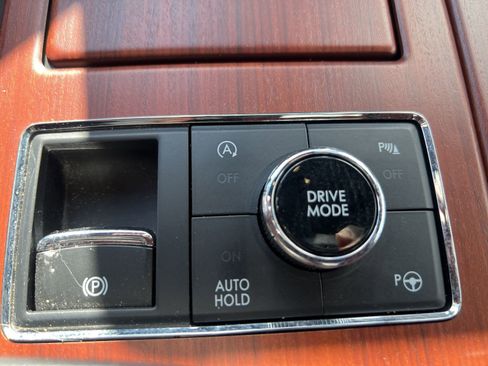 Used 2021 Lincoln Navigator Reserve image 19