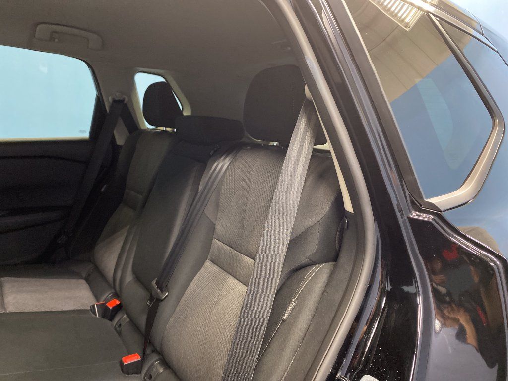 Used 2025 Nissan Rogue SV AWD/4WD image 25