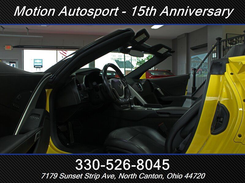 Used 2017 Chevrolet Corvette Stingray Convertible RWD image 15