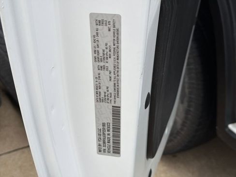 Used 2023 RAM ProMaster 3500 w/ Driver Convenience Group FWD image 5