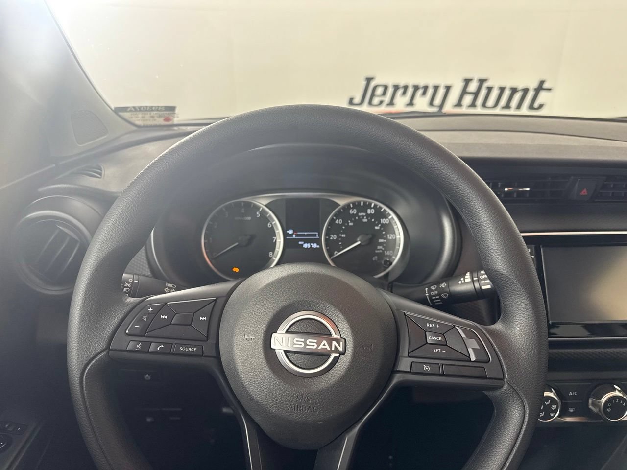 Used 2024 Nissan Kicks S FWD image 15
