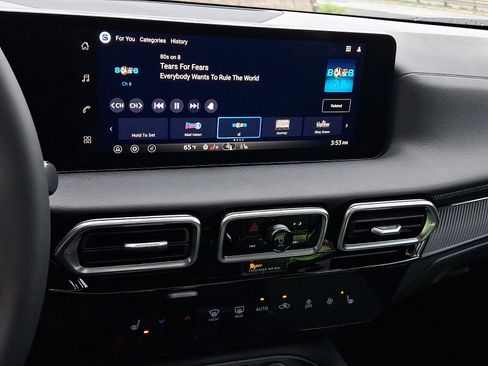 New 2026 Nissan Sentra SV w/ SV Convenience Package FWD image 13