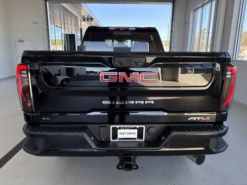 Used 2026 GMC Sierra 2500 AT4 w/ AT4 Premium Plus Package image 21