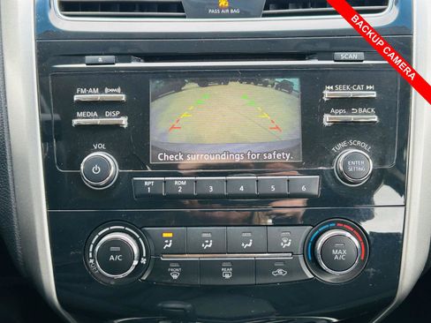 Used 2015 Nissan Altima 2.5 S w/ Power Driver Seat Package image 4