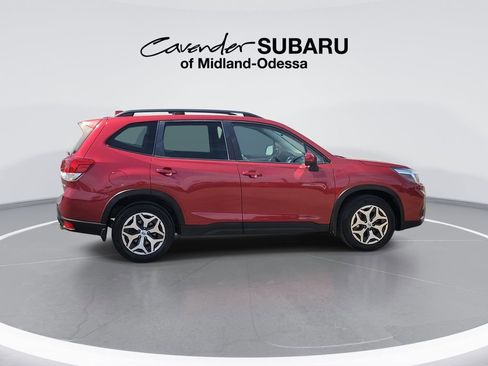 Used 2020 Subaru Forester Premium w/ Popular Package #1 AWD/4WD image 9