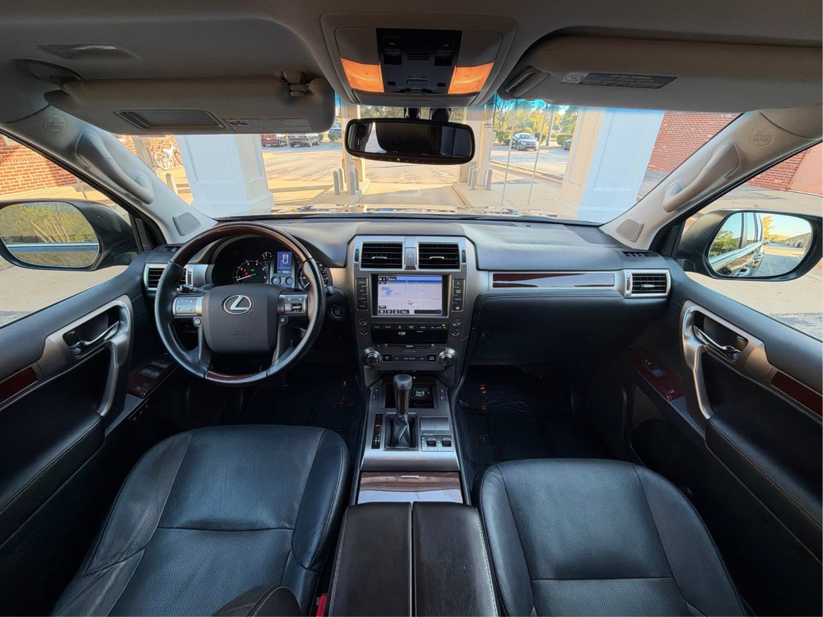 Used 2018 Lexus GX 460 Premium w/ Premium Package AWD/4WD image 14