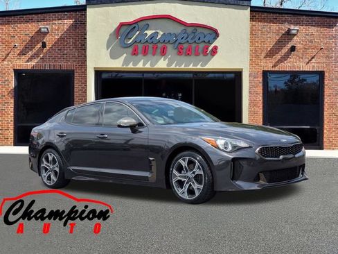 Used 2020 Kia Stinger GT-Line RWD image 1