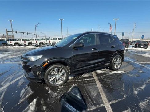 Used 2022 Buick Encore GX Select w/ Sport Touring Package image 4