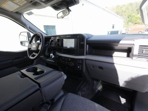 New 2026 Ford F250 XL image 32