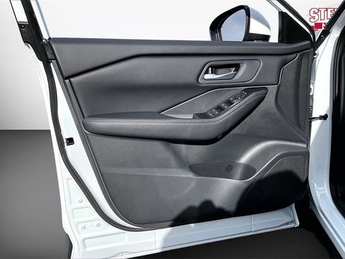 New 2026 Nissan Rogue SV image 24