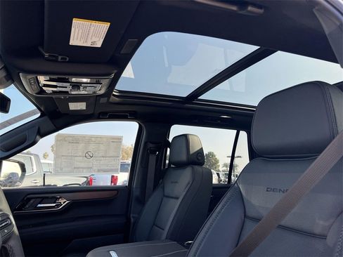 New 2026 GMC Yukon Denali w/ Sun & Power Step Package image 25