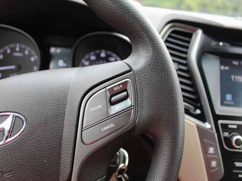 Used 2017 Hyundai Santa Fe Sport AWD/4WD image 18