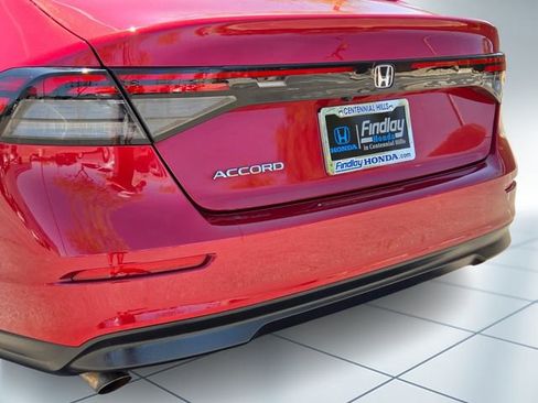 Used 2023 Honda Accord EX image 7