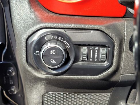 Used 2020 Jeep Gladiator Rubicon image 31