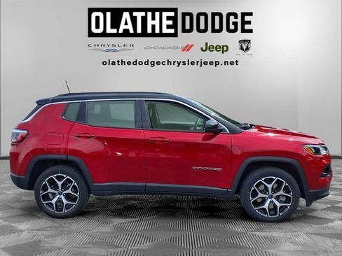 Used 2025 Jeep Compass Limited AWD/4WD image 28