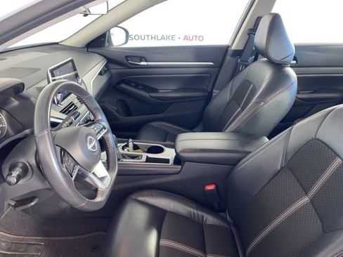 Certified 2024 Nissan Altima 2.5 SR FWD image 13