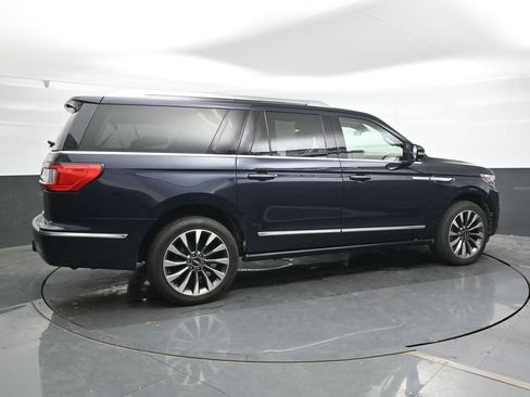 Used 2021 Lincoln Navigator L Reserve w/ Luxury Package AWD/4WD image 4