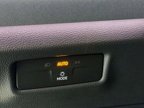 New 2026 Volkswagen Tiguan SE R-Line image 10