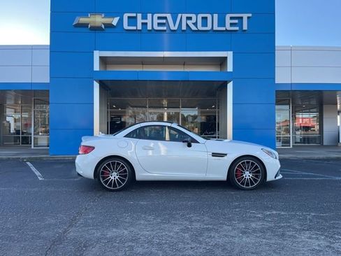 Used 2020 Mercedes-Benz SLC 43 AMG image 3