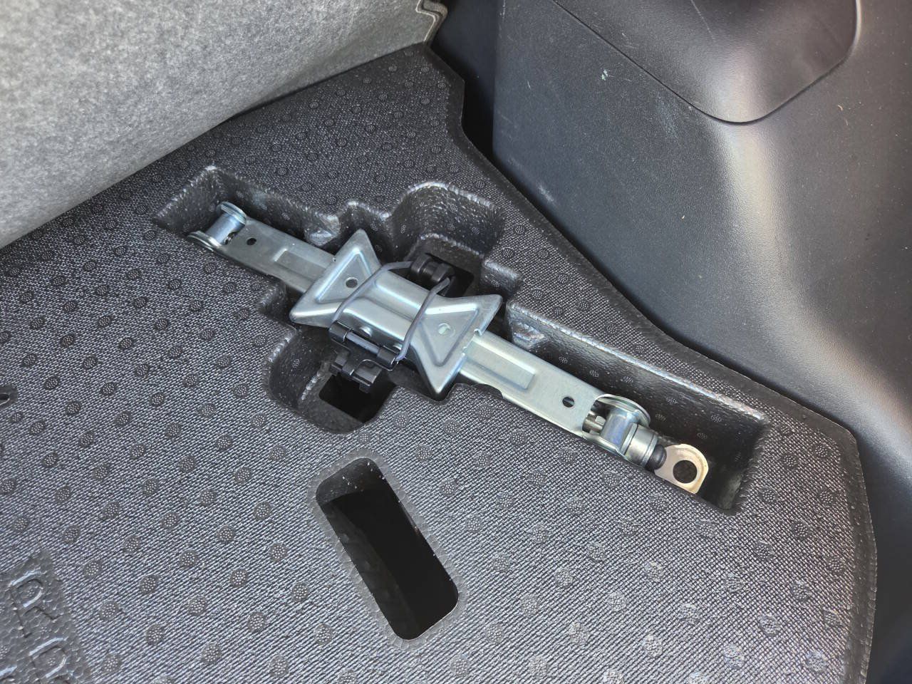 Used 2015 Toyota Prius C Two FWD image 27