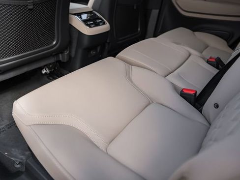 New 2026 Volvo XC90 B6 Plus w/ Protection Package Premier image 34