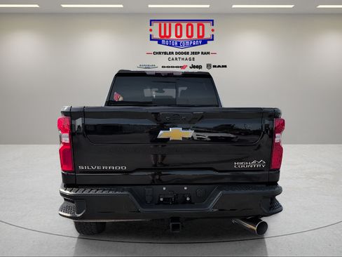 Used 2022 Chevrolet Silverado 2500 High Country AWD/4WD image 4