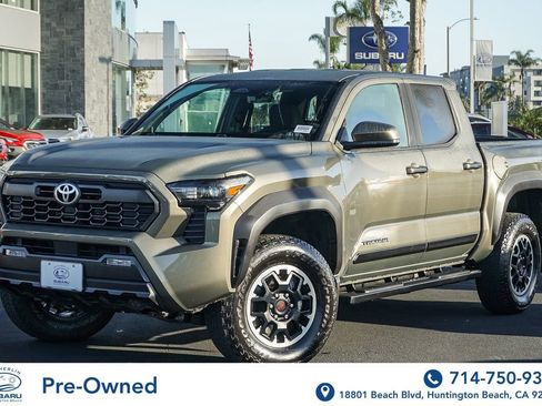 Used 2025 Toyota Tacoma TRD Off-Road image 1