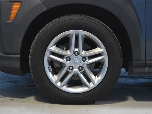 Used 2021 Hyundai Kona SE w/ Cargo Package image 23