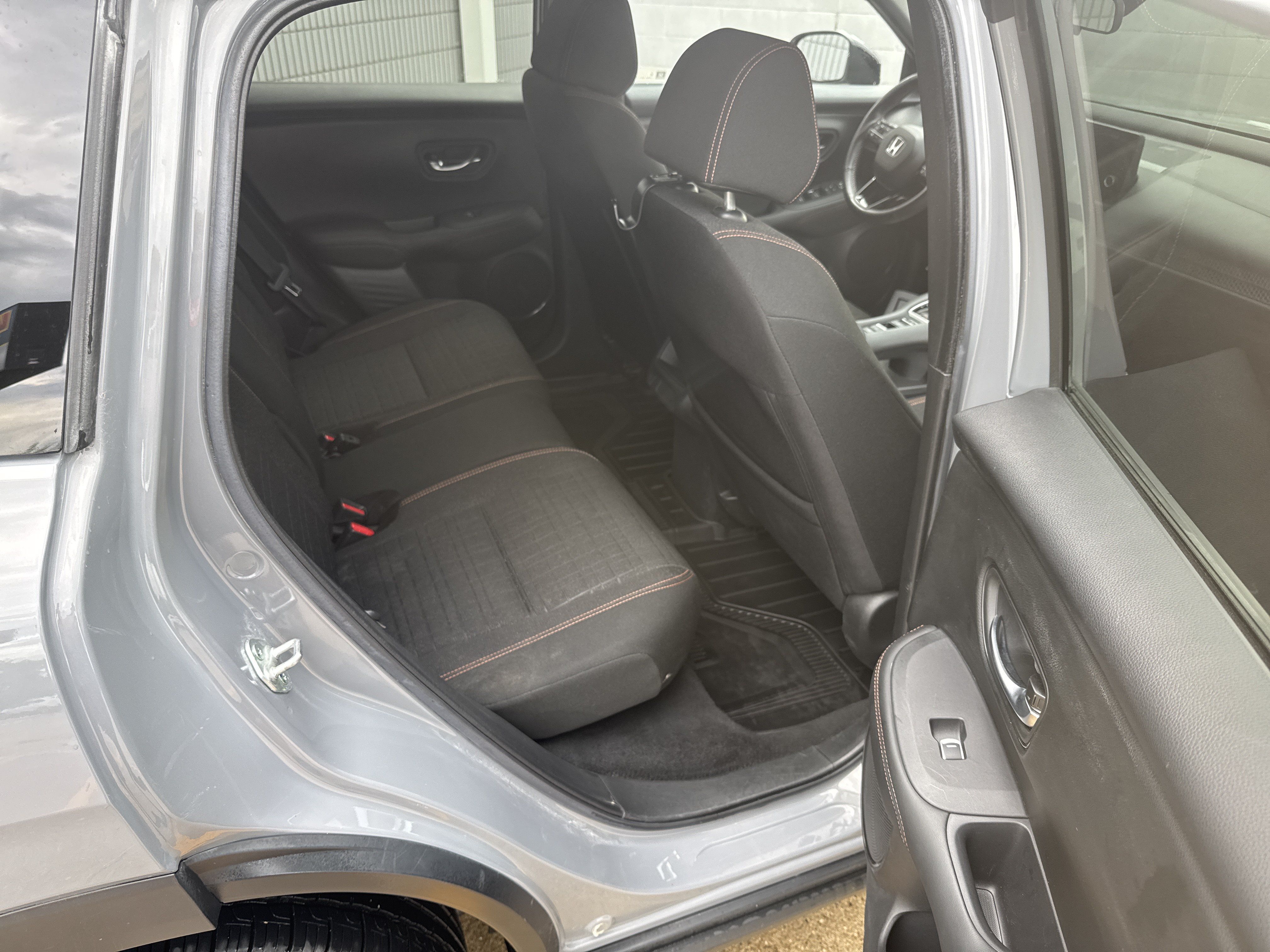 Used 2023 Honda HR-V Sport image 6