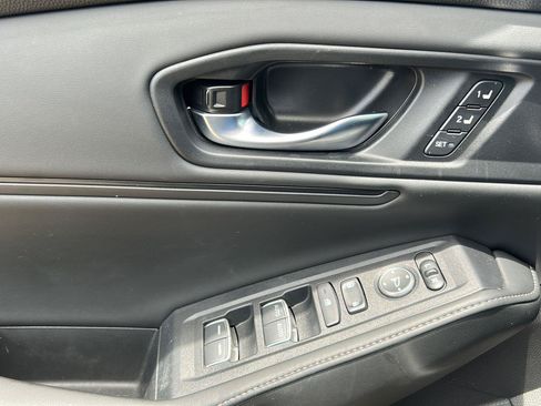 Used 2023 Honda Accord Sport image 9