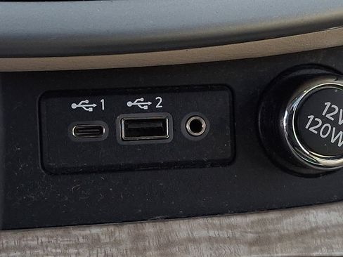 Used 2020 Nissan Murano SV w/ Premium Package image 25