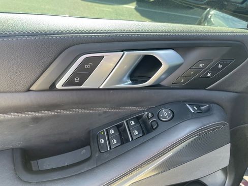 Used 2020 BMW X5 M50i w/ Executive Package image 11