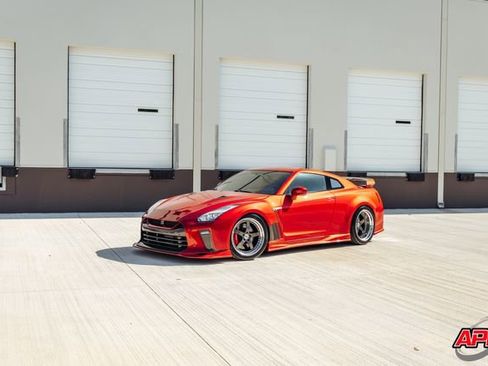 Used 2009 Nissan GT-R Premium AWD/4WD image 20