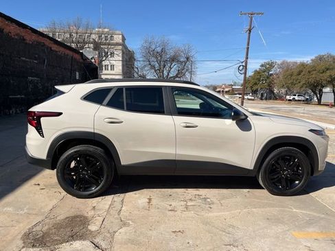 New 2026 Chevrolet Trax ACTIV image 7