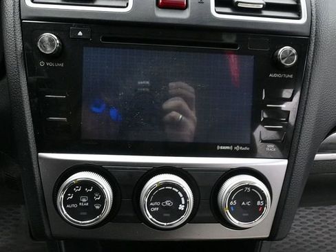 Used 2017 Subaru Crosstrek 2.0i Limited image 13