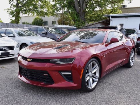 Used 2016 Chevrolet Camaro SS RWD image 2