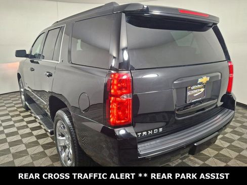 Used 2017 Chevrolet Tahoe LT w/ LT Signature Package image 3