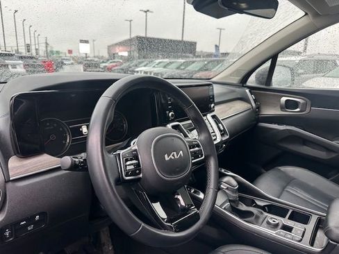 Certified 2023 Kia Sorento X-Line EX image 8