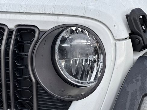 Used 2024 Jeep Wrangler Sport S image 51