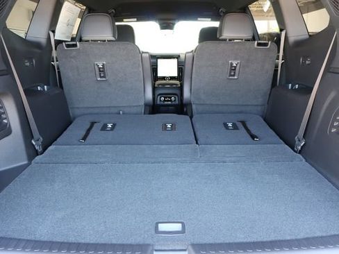 New 2026 GMC Acadia AT4 w/ Luxury Package AWD/4WD image 22