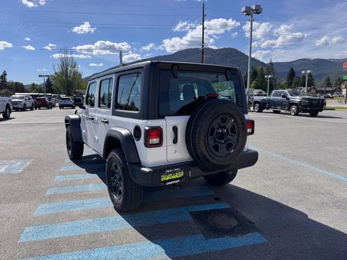 Used 2024 Jeep Wrangler Unlimited Sport AWD/4WD image 5