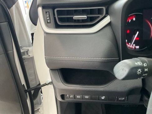 Used 2023 Toyota RAV4 XLE Premium FWD image 9