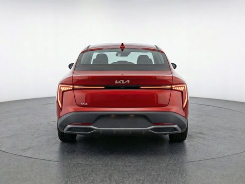 Used 2025 Kia K4 LXS image 7