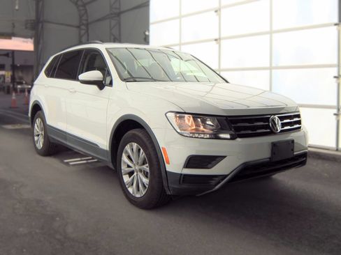 Used 2020 Volkswagen Tiguan S FWD image 2