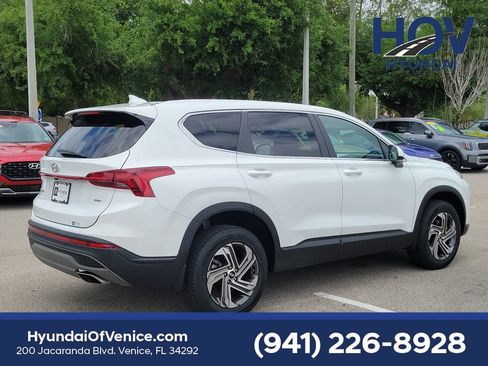 Certified 2023 Hyundai Santa Fe SE AWD/4WD image 5