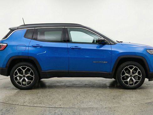 Used 2025 Jeep Compass Limited AWD/4WD image 11