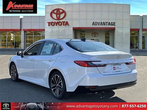 Used 2025 Toyota Camry XLE image 7