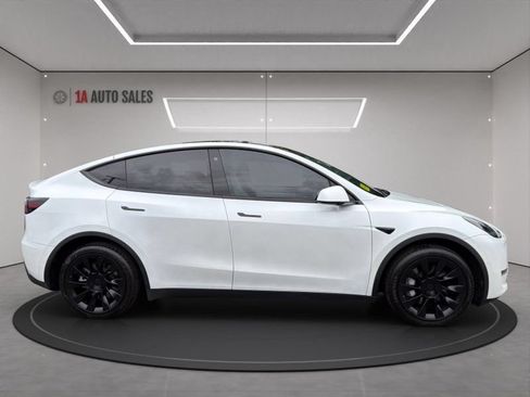 Used 2020 Tesla Model Y Long Range AWD/4WD image 6