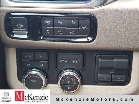 New 2026 GMC Yukon XL Denali w/ Denali Reserve Package AWD/4WD image 20